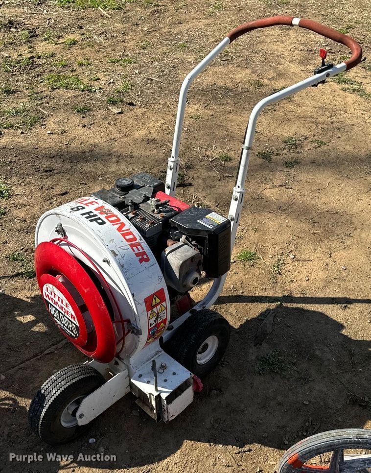 image for item ND9133 Asphalt seal coating equipment