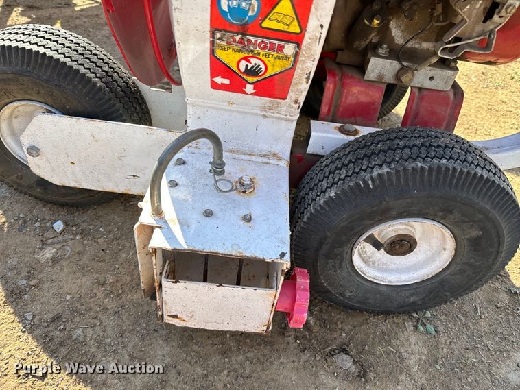 image for item ND9133 Asphalt seal coating equipment