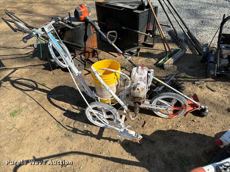 image for item ND9133 Asphalt seal coating equipment