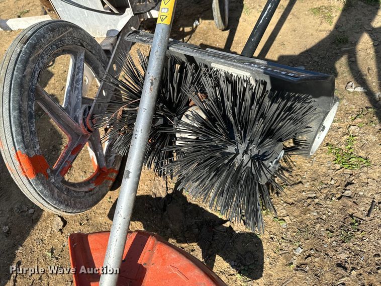 image for item ND9133 Asphalt seal coating equipment