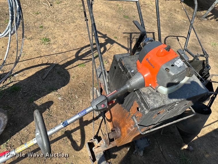 image for item ND9133 Asphalt seal coating equipment