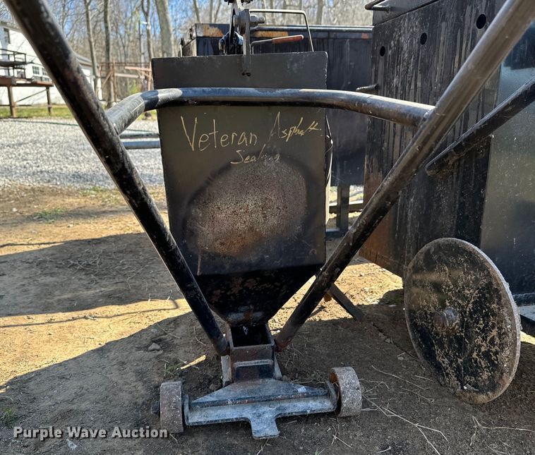 image for item ND9133 Asphalt seal coating equipment