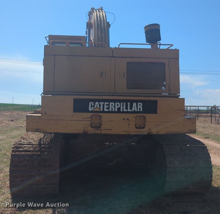 image for item NG9328 1990 Caterpillar 231D excavator