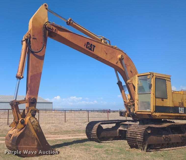 image for item NG9328 1990 Caterpillar 231D excavator
