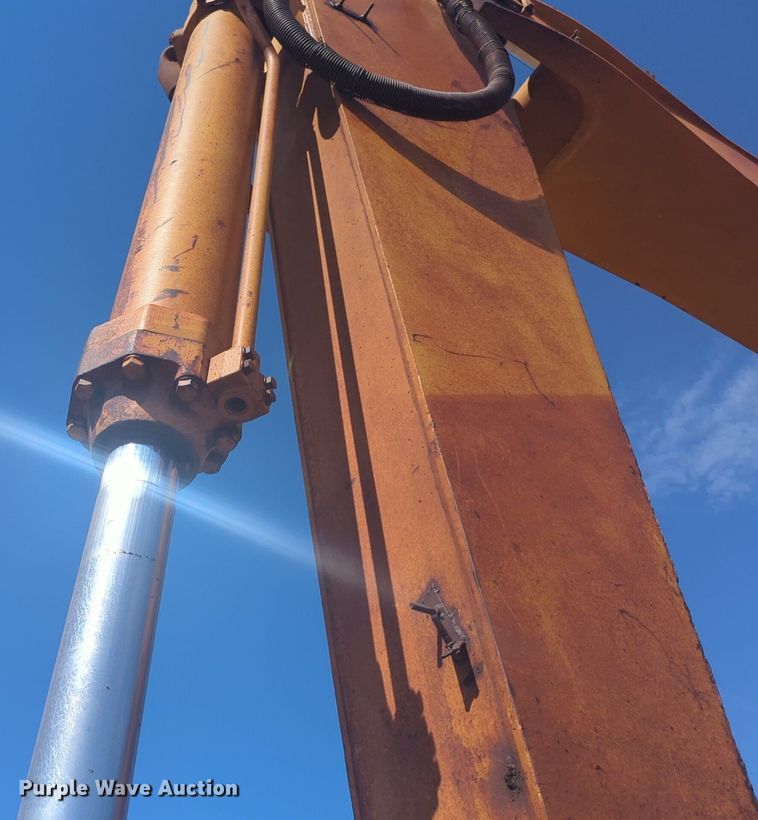 image for item NG9328 1990 Caterpillar 231D excavator