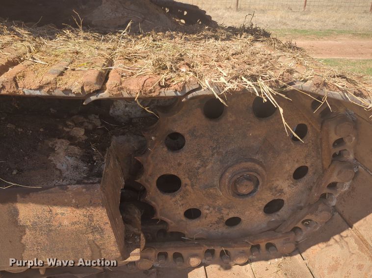 image for item NG9328 1990 Caterpillar 231D excavator