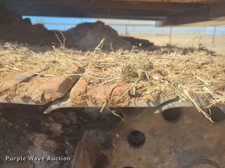 image for item NG9328 1990 Caterpillar 231D excavator