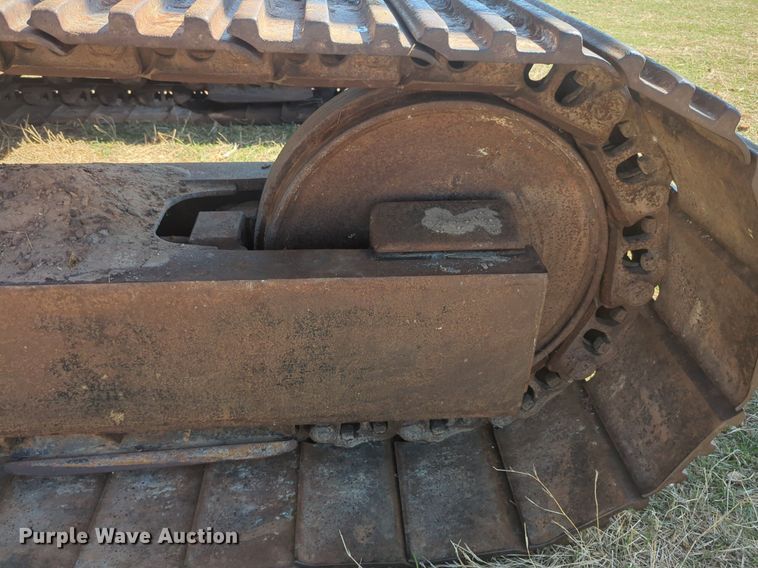 image for item NG9328 1990 Caterpillar 231D excavator