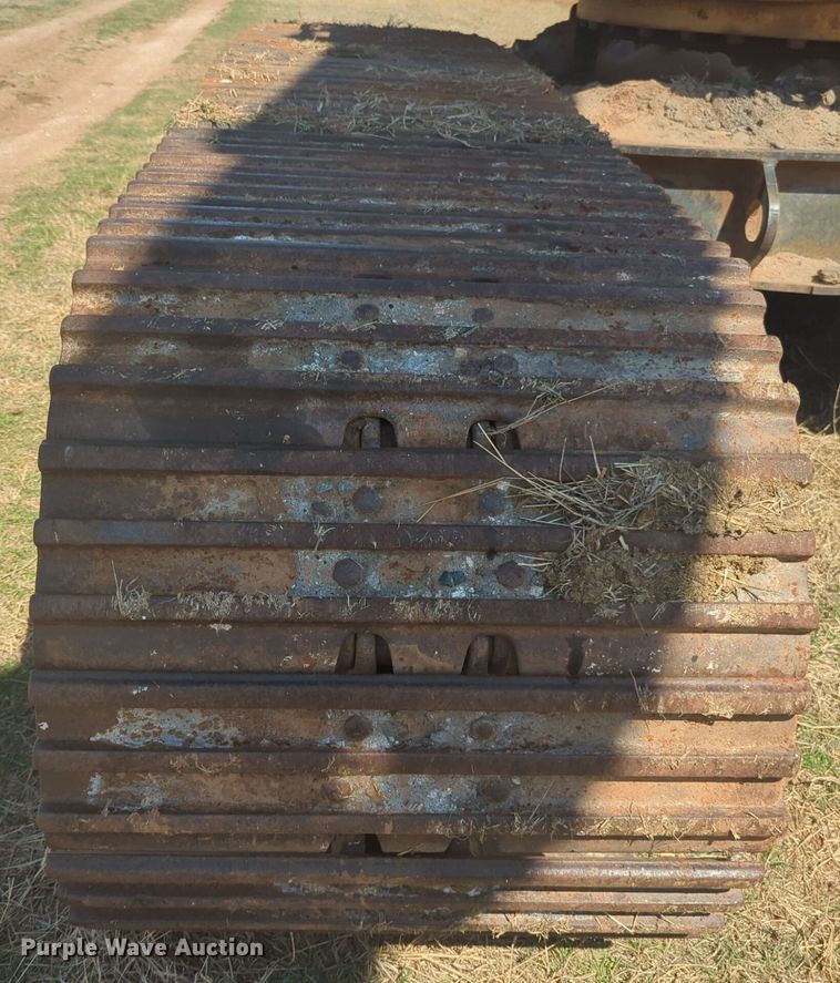 image for item NG9328 1990 Caterpillar 231D excavator