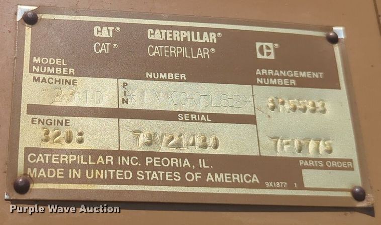 image for item NG9328 1990 Caterpillar 231D excavator