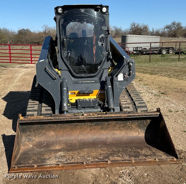 image for item NH9071 2019 John Deere 331G tracked skid steer loader