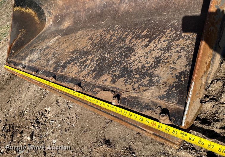 image for item NH9071 2019 John Deere 331G tracked skid steer loader