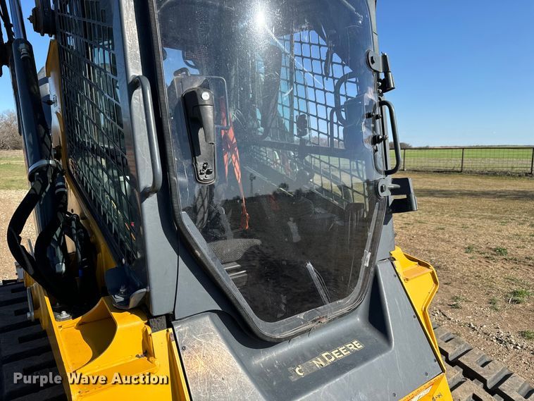 image for item NH9071 2019 John Deere 331G tracked skid steer loader