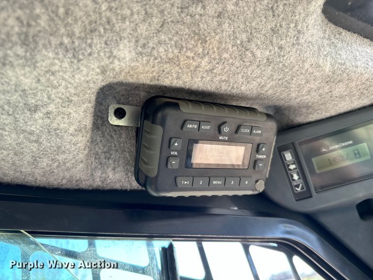 image for item NH9071 2019 John Deere 331G tracked skid steer loader