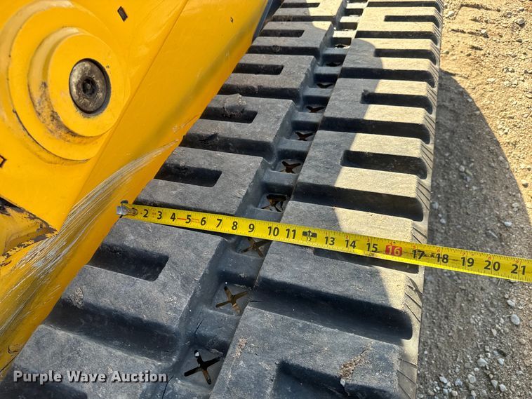 image for item NH9071 2019 John Deere 331G tracked skid steer loader