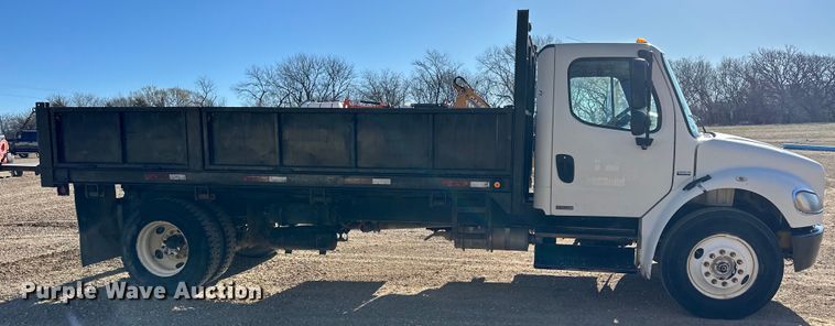 image for item NJ9492 2008 Freightliner Business Class M2 dump flatbed truck