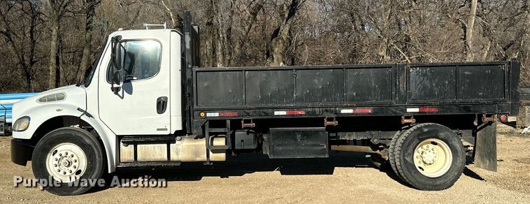 image for item NJ9492 2008 Freightliner Business Class M2 dump flatbed truck