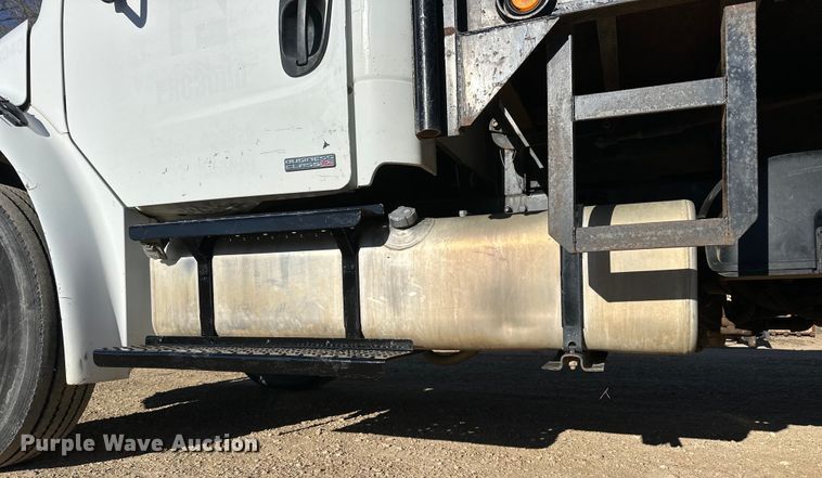 image for item NJ9492 2008 Freightliner Business Class M2 dump flatbed truck