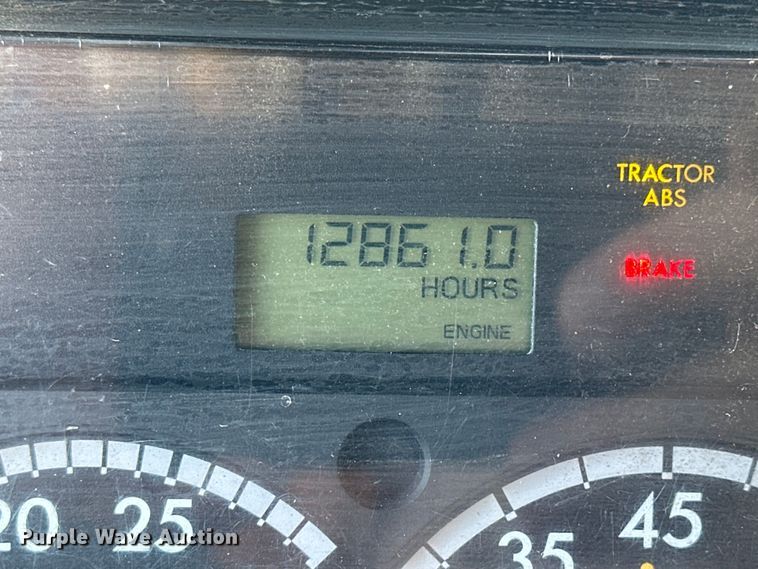 image for item NJ9492 2008 Freightliner Business Class M2 dump flatbed truck