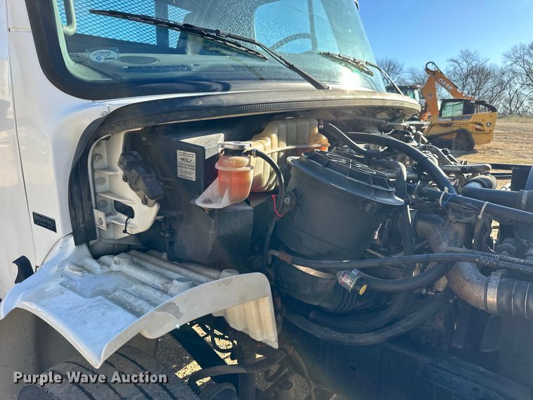 image for item NJ9492 2008 Freightliner Business Class M2 dump flatbed truck