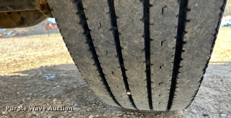 image for item NJ9492 2008 Freightliner Business Class M2 dump flatbed truck