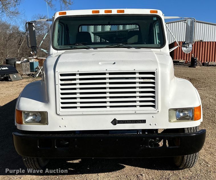 image for item NJ9493 1997 International 4700 dump flatbed truck