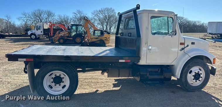 image for item NJ9493 1997 International 4700 dump flatbed truck