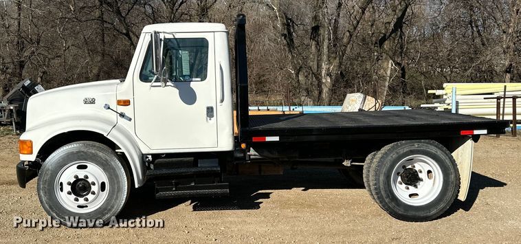 image for item NJ9493 1997 International 4700 dump flatbed truck