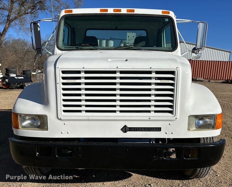 image for item NJ9493 1997 International 4700 dump flatbed truck