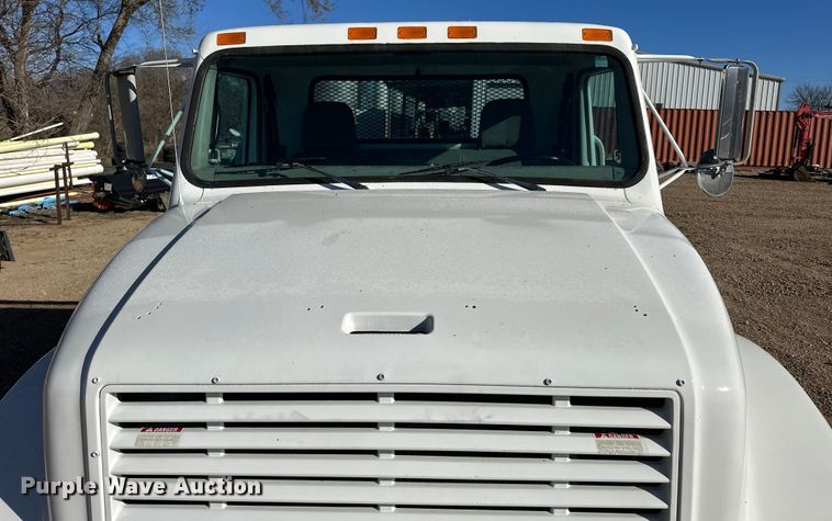 image for item NJ9493 1997 International 4700 dump flatbed truck