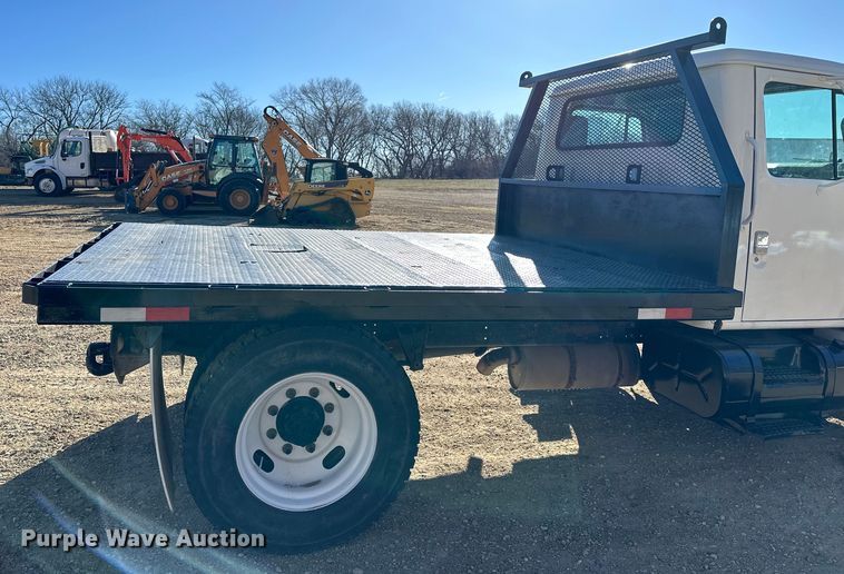 image for item NJ9493 1997 International 4700 dump flatbed truck