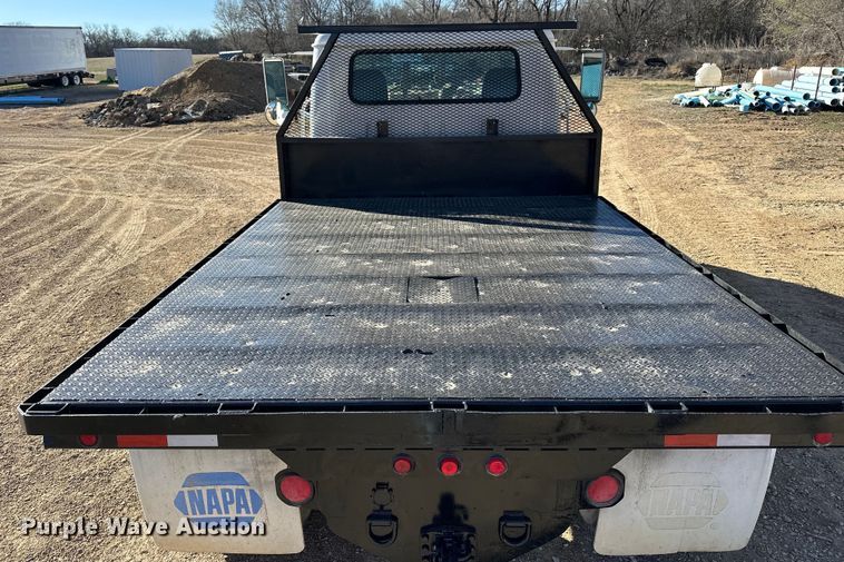 image for item NJ9493 1997 International 4700 dump flatbed truck