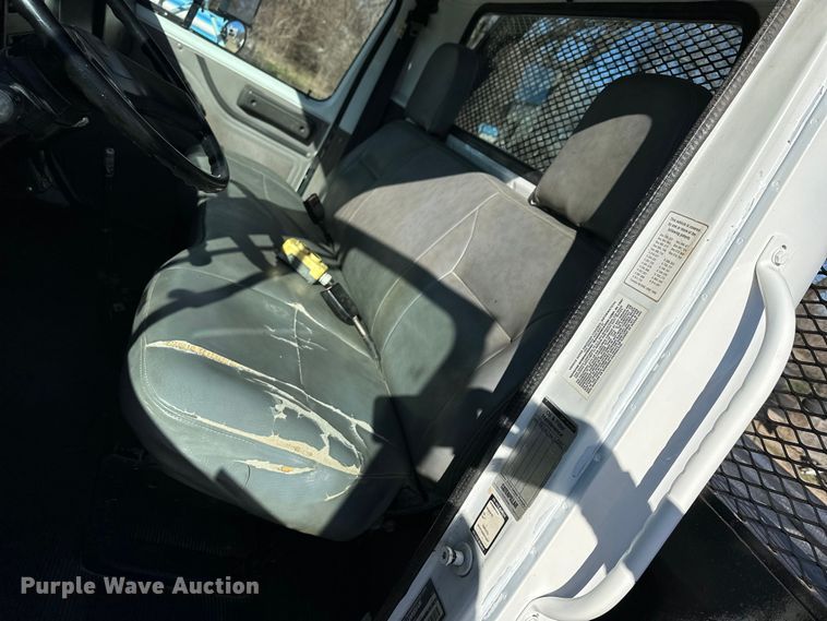 image for item NJ9493 1997 International 4700 dump flatbed truck