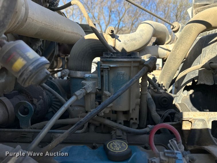 image for item NJ9493 1997 International 4700 dump flatbed truck