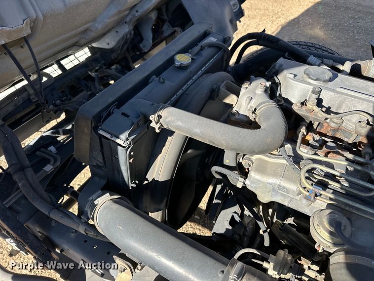 image for item NJ9494 1999 Isuzu NPR flatbed truck