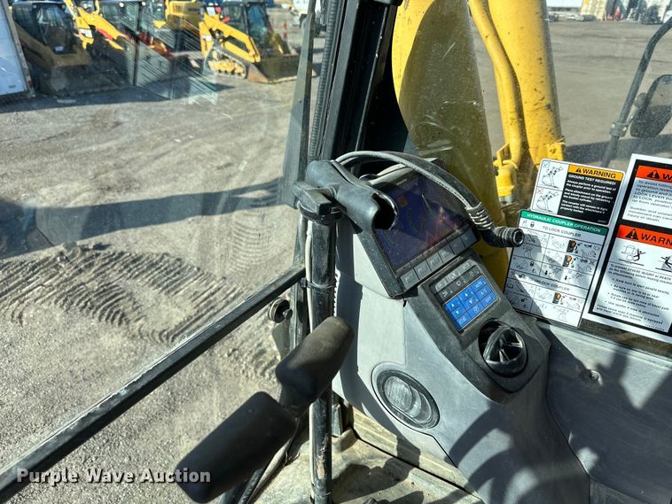 image for item NL9321 2014 Komatsu PC360LC-10 excavator