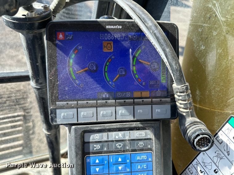 image for item NL9321 2014 Komatsu PC360LC-10 excavator