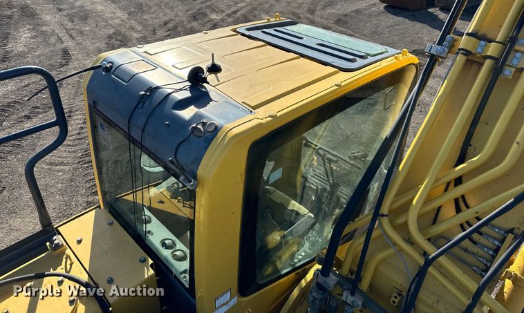 image for item NL9321 2014 Komatsu PC360LC-10 excavator