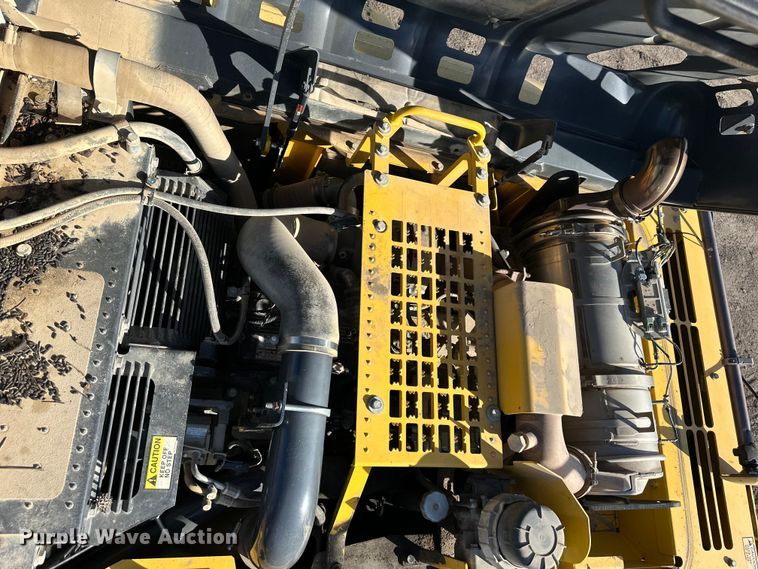 image for item NL9321 2014 Komatsu PC360LC-10 excavator