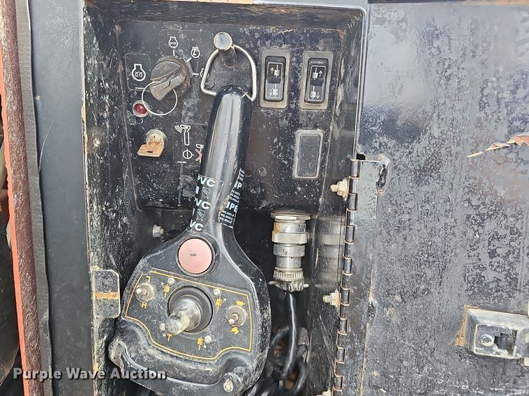 image for item NP9326 2010 Ditch Witch JT2020 Mach 1  directional boring unit