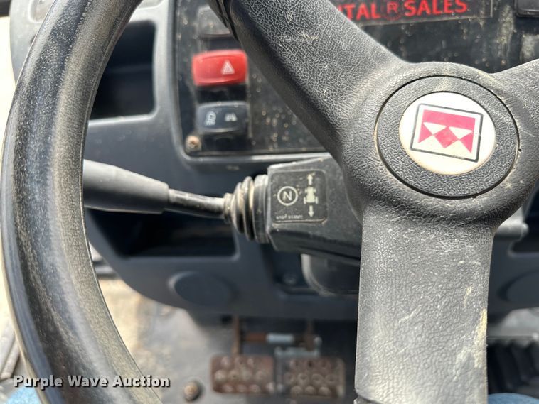 image for item NT9051 2015 Terex TLB840R backhoe