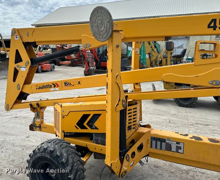 image for item NT9053 2012 Haulotte  45XA boom lift