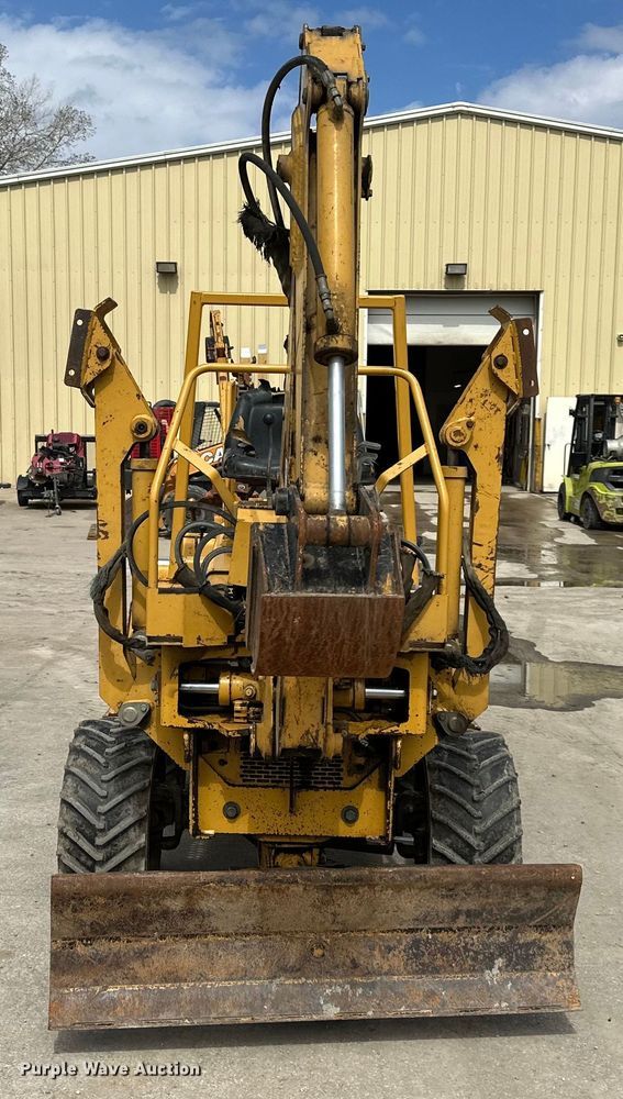 image for item NT9054 1998 Vermeer  V-3550A trencher