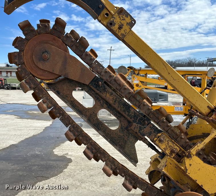 image for item NT9054 1998 Vermeer  V-3550A trencher