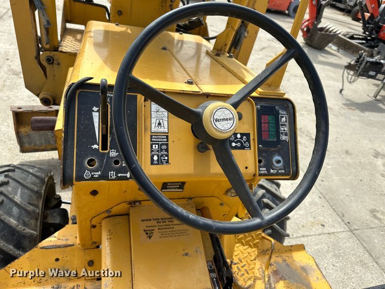 image for item NT9054 1998 Vermeer  V-3550A trencher
