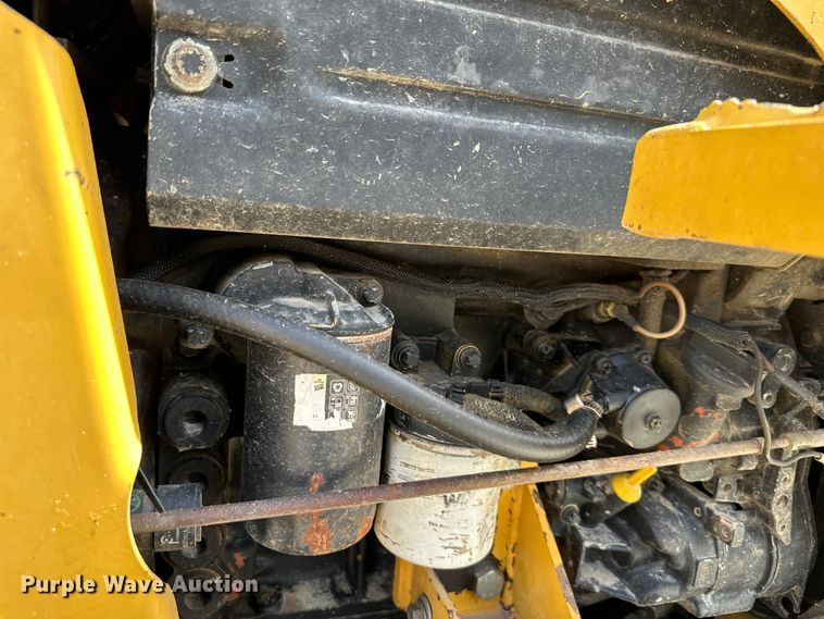 image for item NT9054 1998 Vermeer  V-3550A trencher