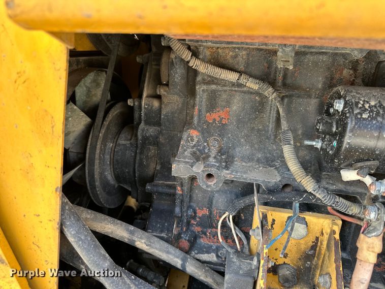 image for item NT9054 1998 Vermeer  V-3550A trencher