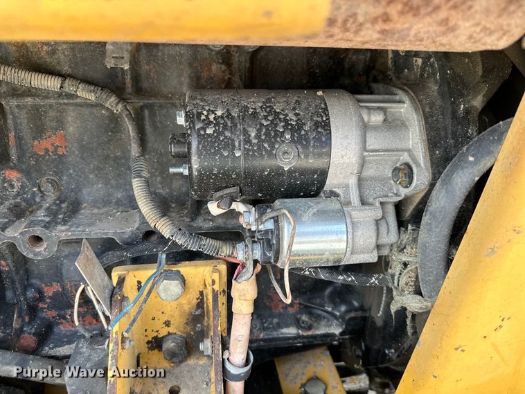 image for item NT9054 1998 Vermeer  V-3550A trencher