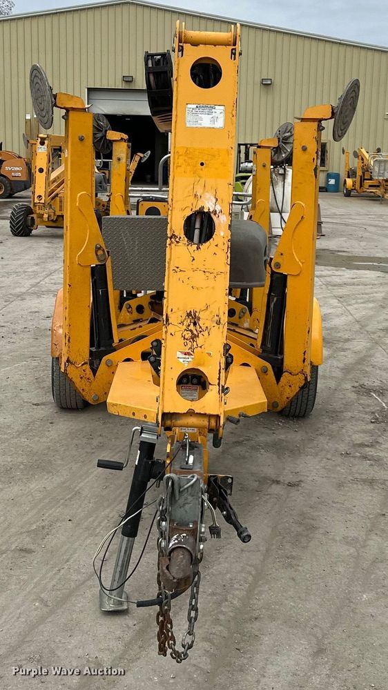 image for item NT9055 2011 Haulotte 4527A boom lift
