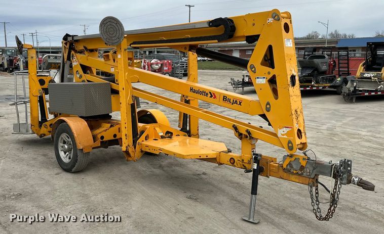 image for item NT9055 2011 Haulotte 4527A boom lift